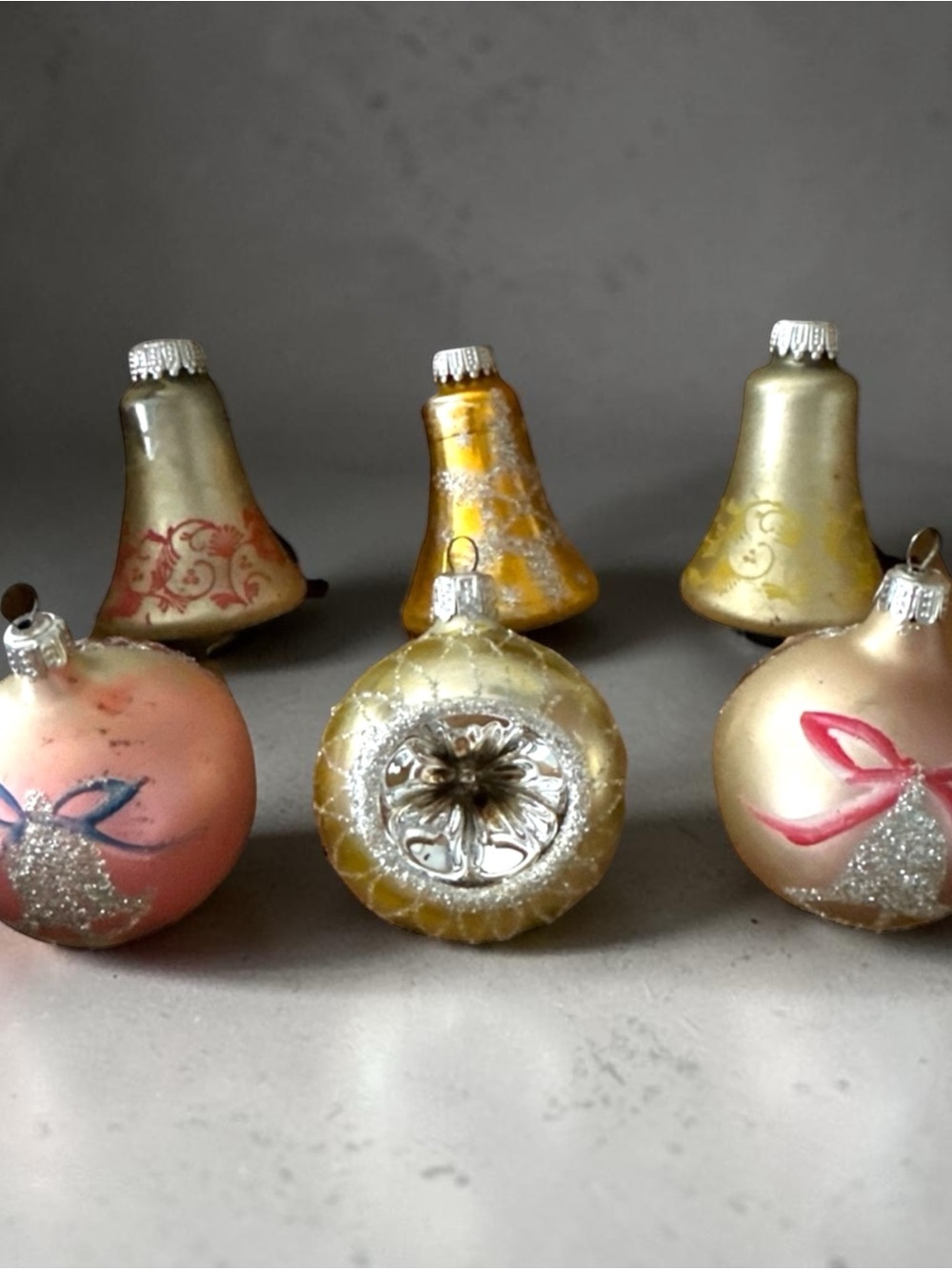 BOX OF 6 VINTAGE WEST GERMAN ORNAMENTS BELLS SINGLE INDENT